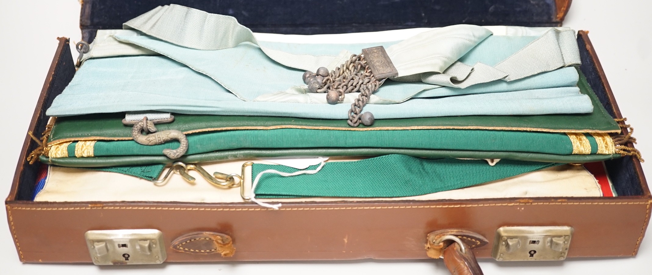 Various Masonic wares in a leather case